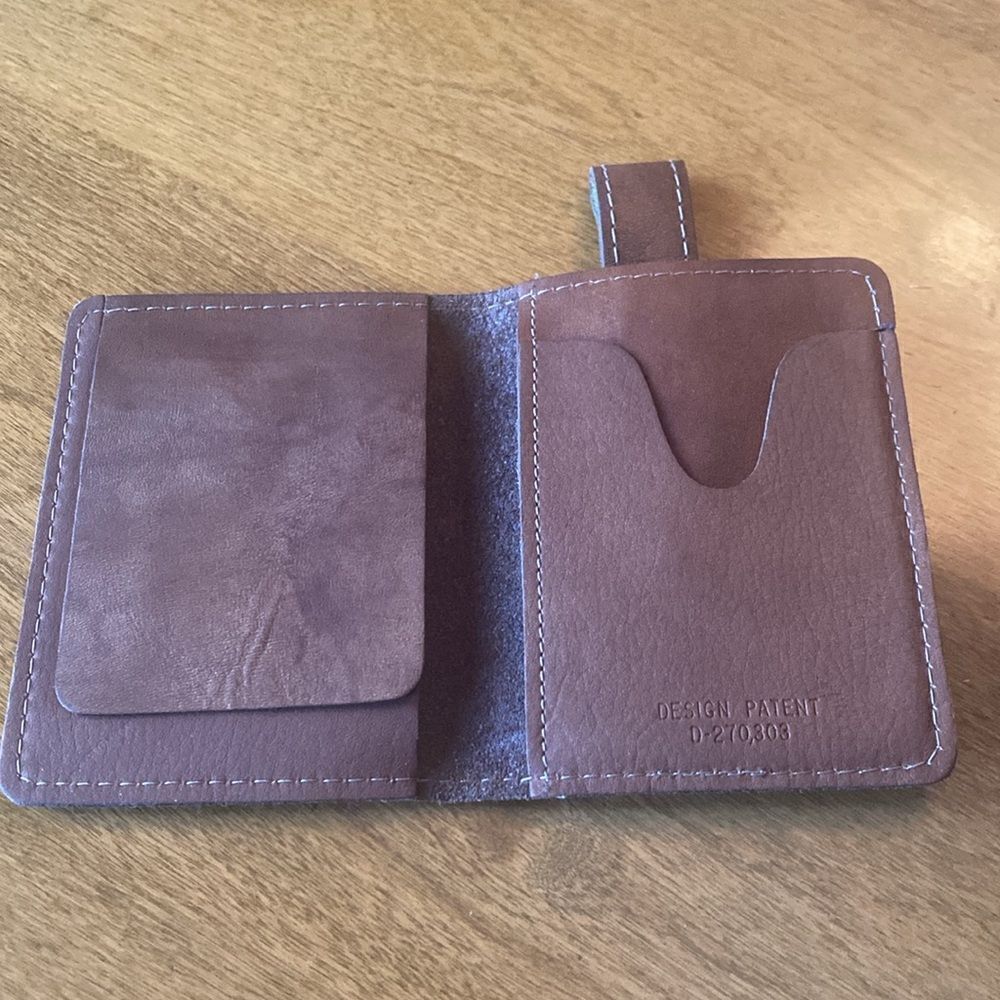 Jake Johnson Side Kick Wallet - Picture 4 of 6
